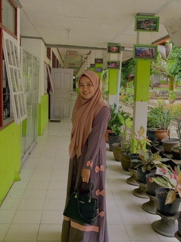 Marlisa Oktavia,S.Pd